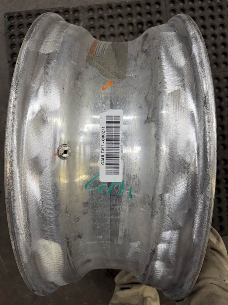 Close-up of a corroded wheel bead seat that keeps a tire from sealing